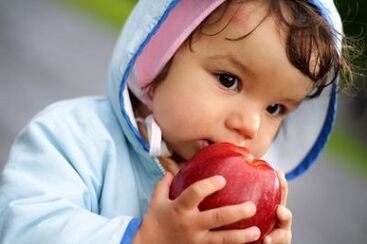 comer frutas não lavadas como causa de infecção parasitária
