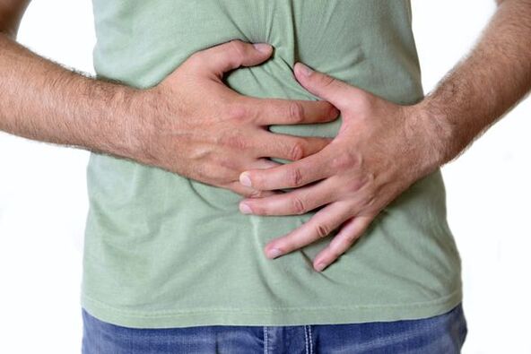dor abdominal devido a parasitas